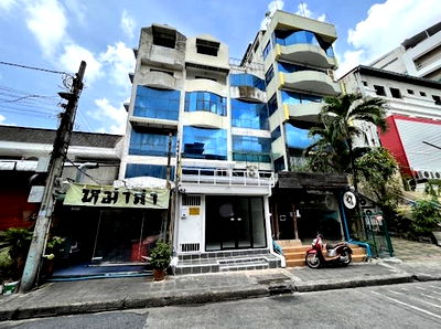 เช่าอาคารพาณิชย์ ม.หอการค้าไทย : BD1390 อาคารพาณิชย์ให้เช่า ย่านดินแดง กรุงเทพมหานคร