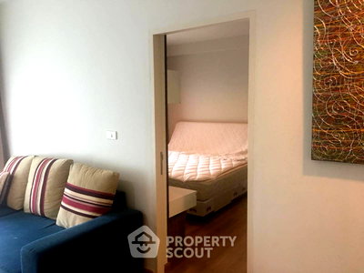 Condos for rent : 1-BR Condo at The Seed Musee Sukhumvit 26 near BTS Phrom Phong (ID 513234)