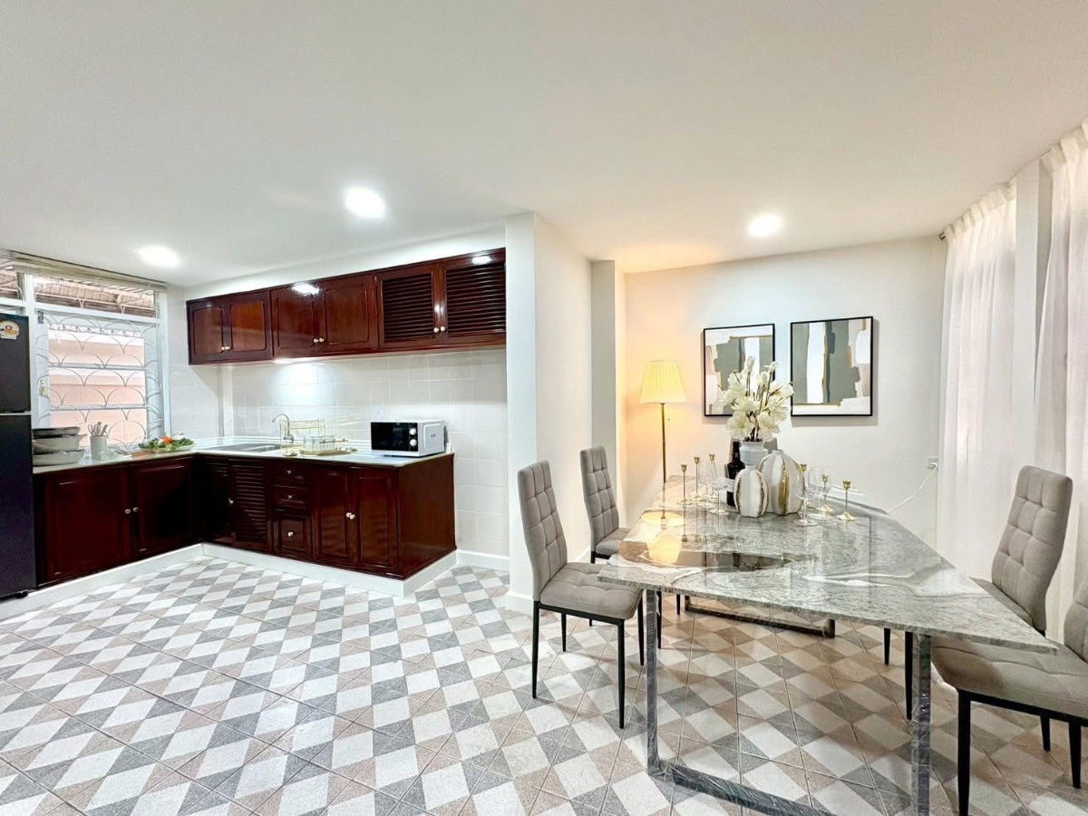 รูป #R6938 🎉 101068 ให้เช่าบ้าน Soi Ratchada Niwet 16 - รูปที่ 4/7