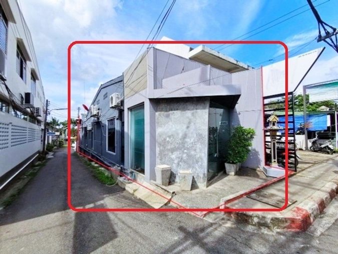 BIGC DIY building for rent, 130 sq m, 30 sq wa, Central Phuket, 1.2 km., Surakul Stadium, on the main road in Phuket town, 2 bedrooms, 1 bathroom.
