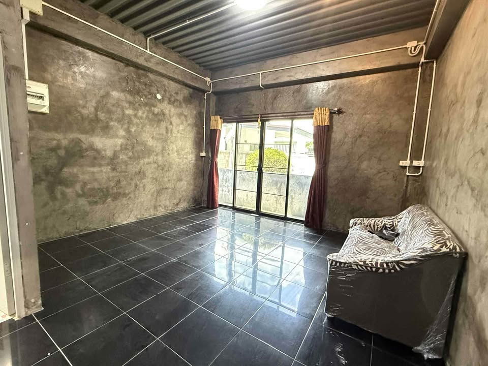 picture Two storey house for rent with 2 bedrooms,2 toilets and 1 kitchen.  - 3/11