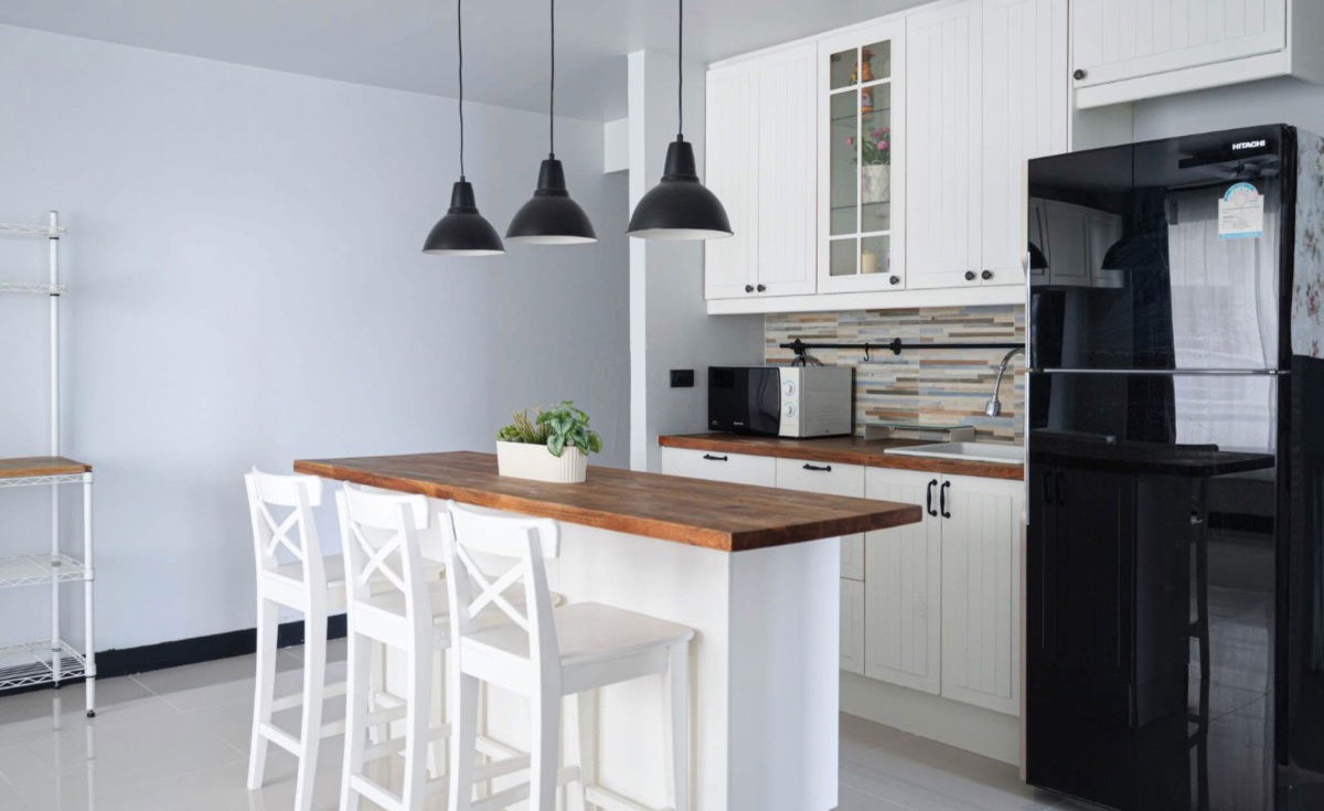 picture Ratchada                           Orchid  - 2/15