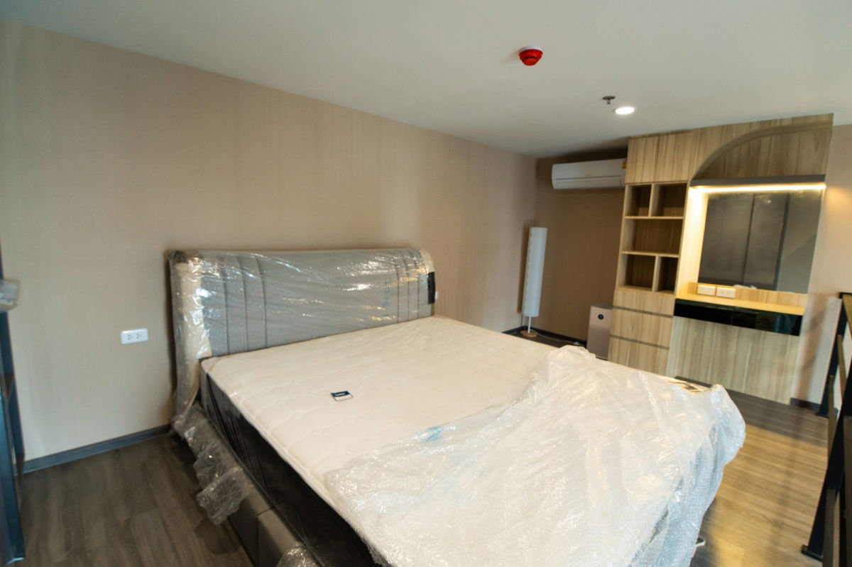 รูป Ideo Chula Samyan【𝐑𝐄𝐍𝐓】🔥โทนห้องละมุน หรูแบบคุณหนู สะท้อนความเรียบแต่มีรสนิยม🔥  ติดต่อไลน์ไอดี: @hacondo - รูปที่ 1/7