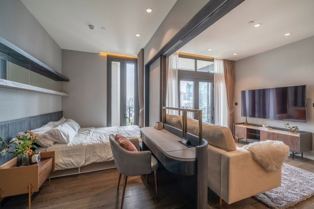 รูป  ขายพร้อมผู้เช่า !! ชั้นสูง 11++, เลี้ยงสัตว์ได้!! 🔥 Code C20240500324....Muniq Sukhumvit 23, 2 นอน, 2 น้ำ, แต่งครบ, พร้อมเข้าอยู่, ราคาพิเศษ!!📣📣 - รูปที่ 10/14