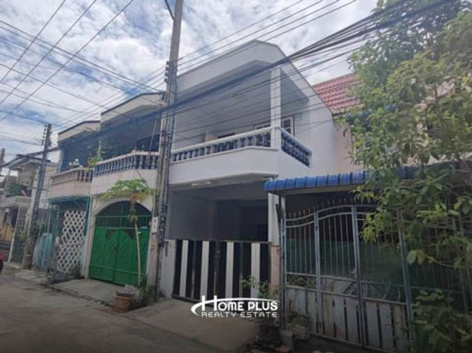 ทาวน์เฮ้าส์ 2 ชั้น หมู่บ้านศรีเพชร ซอยเพชรเกษม106