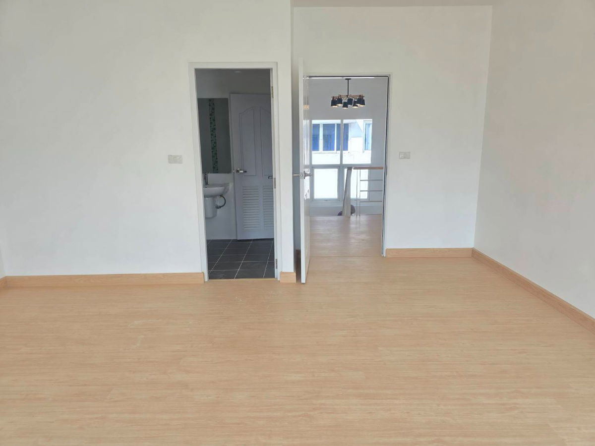 รูป ทาวน์โฮม3ชั้น ใกล้สวนสยาม รถไฟฟ้าสายสีชมพู หมู่บ้าน กรีนิช รามอินทรา เเขวง/เขตคันนายาว - รูปที่ 30/37