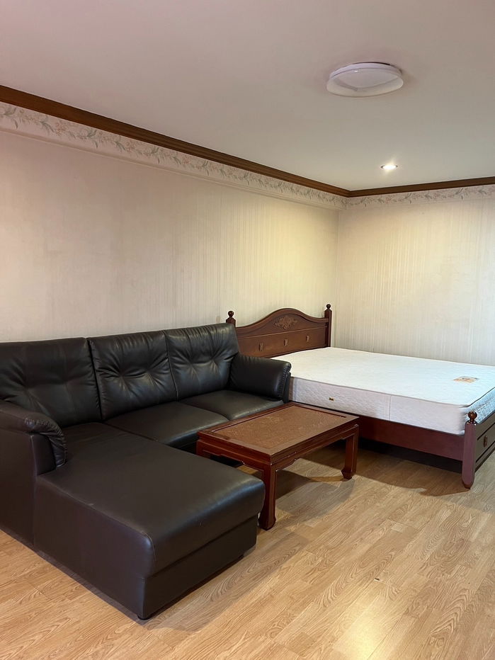 รูป ห้องสวยสุดคุ้มชั้นสูงวิวเทพๆ!!ให้เช่า รีเจ้นท์ศรีนครินทร์ ทาวเวอร์ เฟอร์-ไฟฟ้าพร้อมแค่!! 6,499-/ด - รูปที่ 2/8