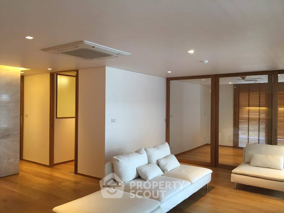 รูป คอนโด 2-ห้องนอน ที่ ริชมอนด์ พาเลส คอนโดมิเนียม ใกล้ BTS พร้อมพงษ์ (ID 783398) - รูปที่ 1/10