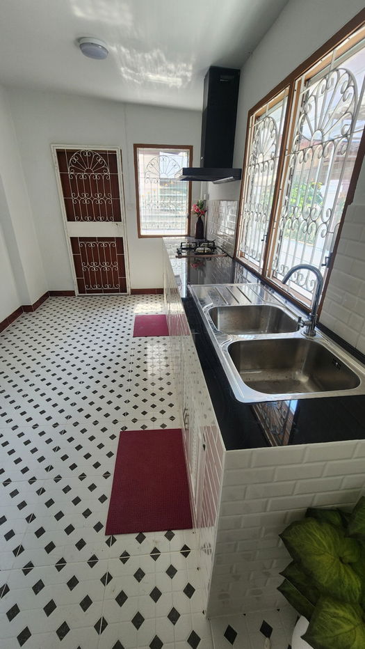 รูป บ้านเดี่ยวหลังใหญ่ เนื้อที่กว้างขวาง ทำเลดี เดินทางสะดวก หมู่บ้าน ปรีชา ถนนสุวินทวงศ์34 หนองจอก - รูปที่ 19/38