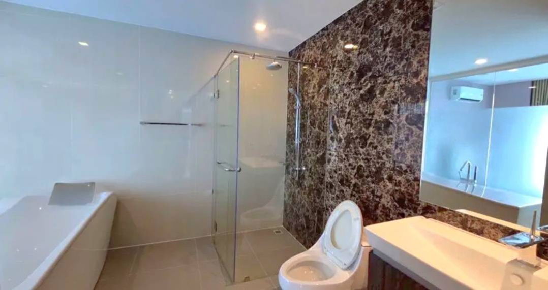 picture Pet friendly! The Star hill Condo  For sale! 2bed ,Near Cmu - 7/11