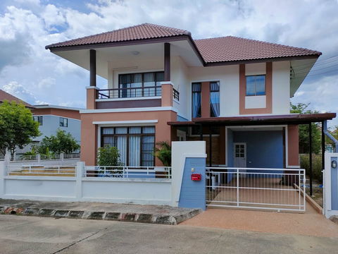 House for rent with lawn in a gated village near Lanna International School, Hang Dong