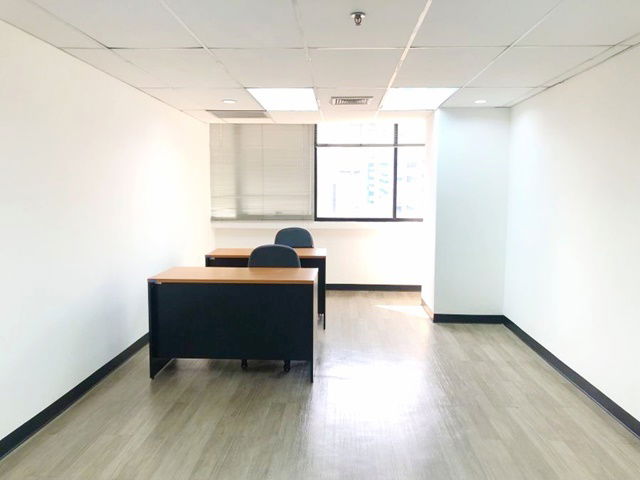 picture BTS ChongNonsi 900m.Office building for rent Jewellery Center Samyan-Silom MRT SamYan 700m. 25-285s - 3/8