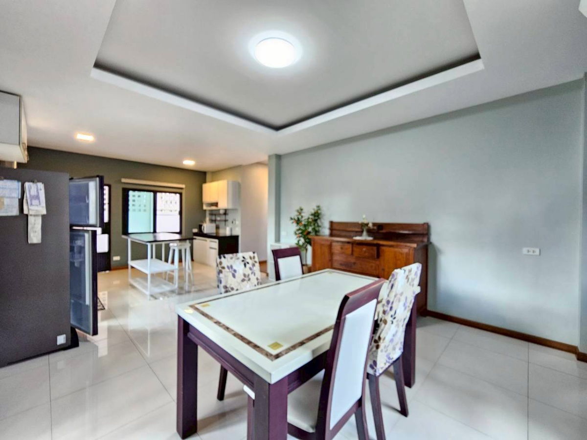 รูป ขายบ้านเดี่ยวสองชั้น  3 ห้องนอน 4 ห้องน้ำ 1  ห้องครัว  2 ที่จอดรถ - รูปที่ 7/31