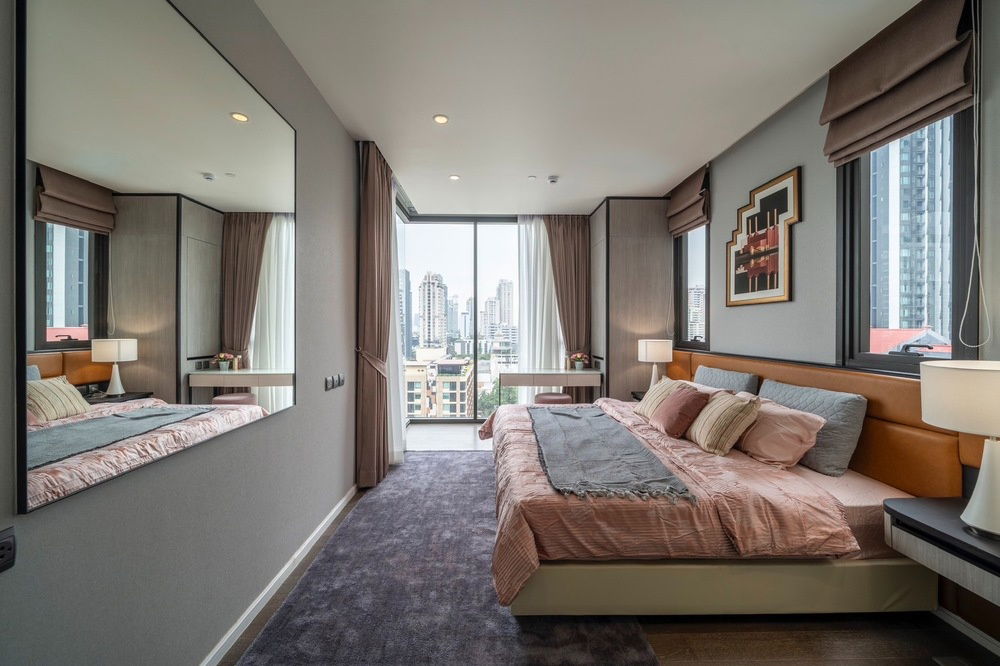 picture Sale with tenant !! high floor 11+, Pet Friendly!! 🔥 Code C20240500324..Muniq Sukhumvit 23, 2 bed, 2 bath, furnished, ready to move in, Special Deal! - 11/14