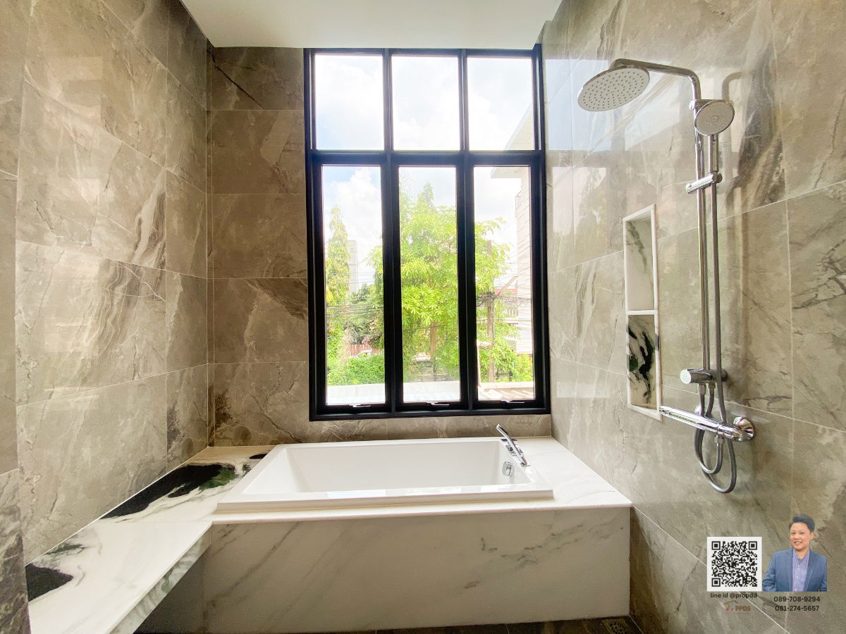 รูป ทาวน์เฮ้าส์ใจกลางสุขุมวิท เอกมัย 12 - สำหรับคนชอบ life style แบบสุขุมวิท  - รูปที่ 15/21