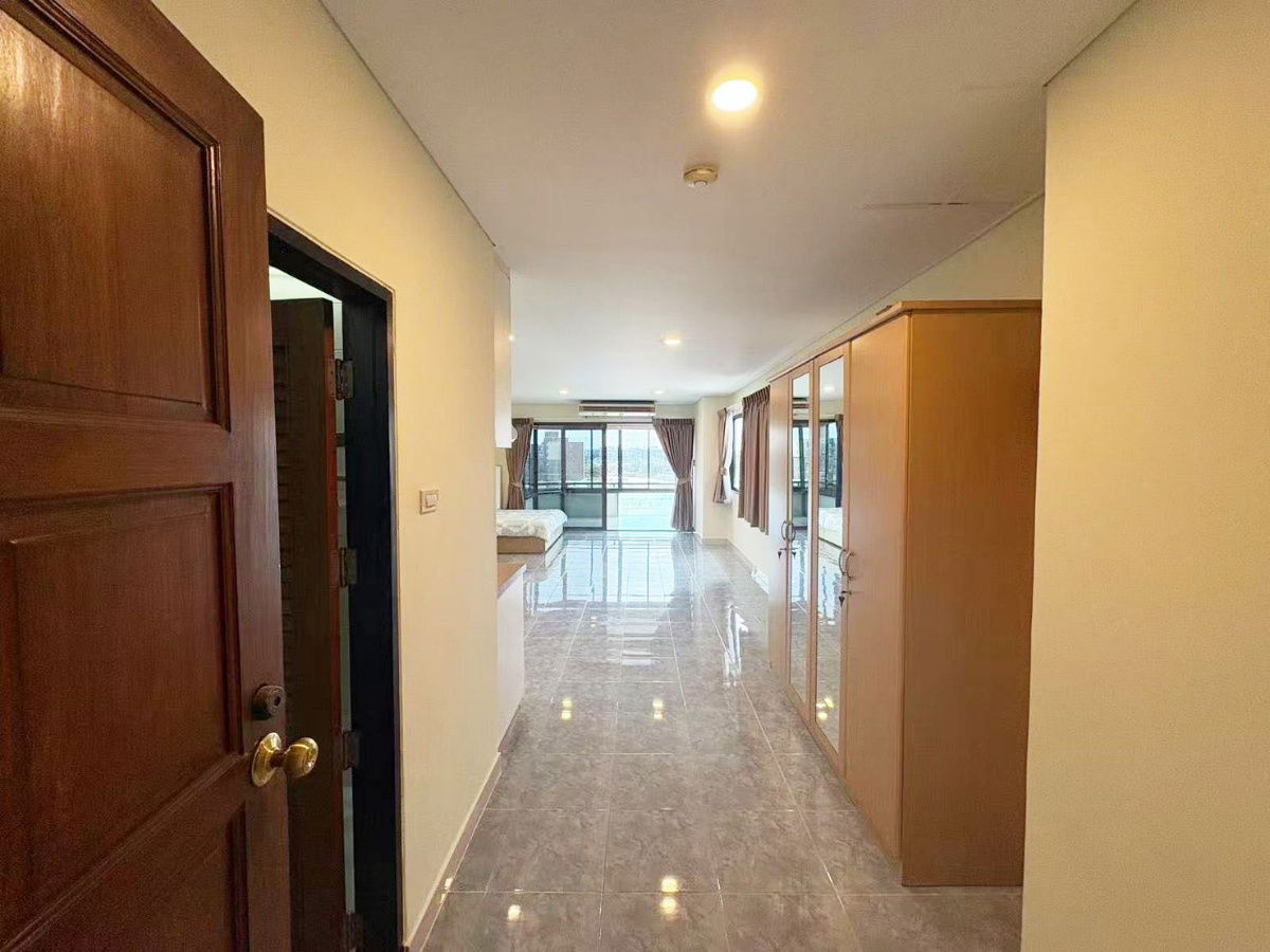 picture Condo for sale, Bangna Complex Residential, Studio Type, 64.50 sq.m. 5th floor, Fully furnished - 8/10
