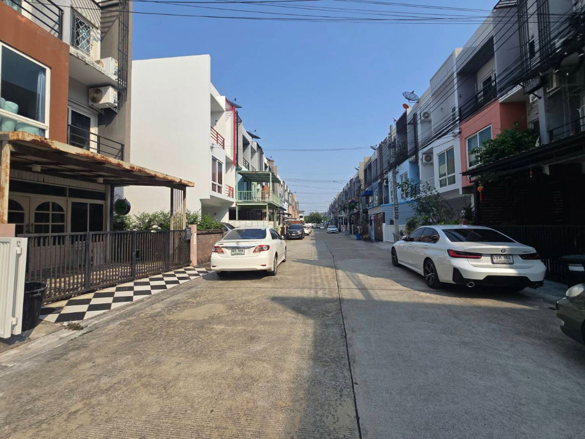 รูป ทาวน์โฮม3ชั้น ใกล้สวนสยาม รถไฟฟ้าสายสีชมพู หมู่บ้าน กรีนิช รามอินทรา เเขวง/เขตคันนายาว - รูปที่ 4/37