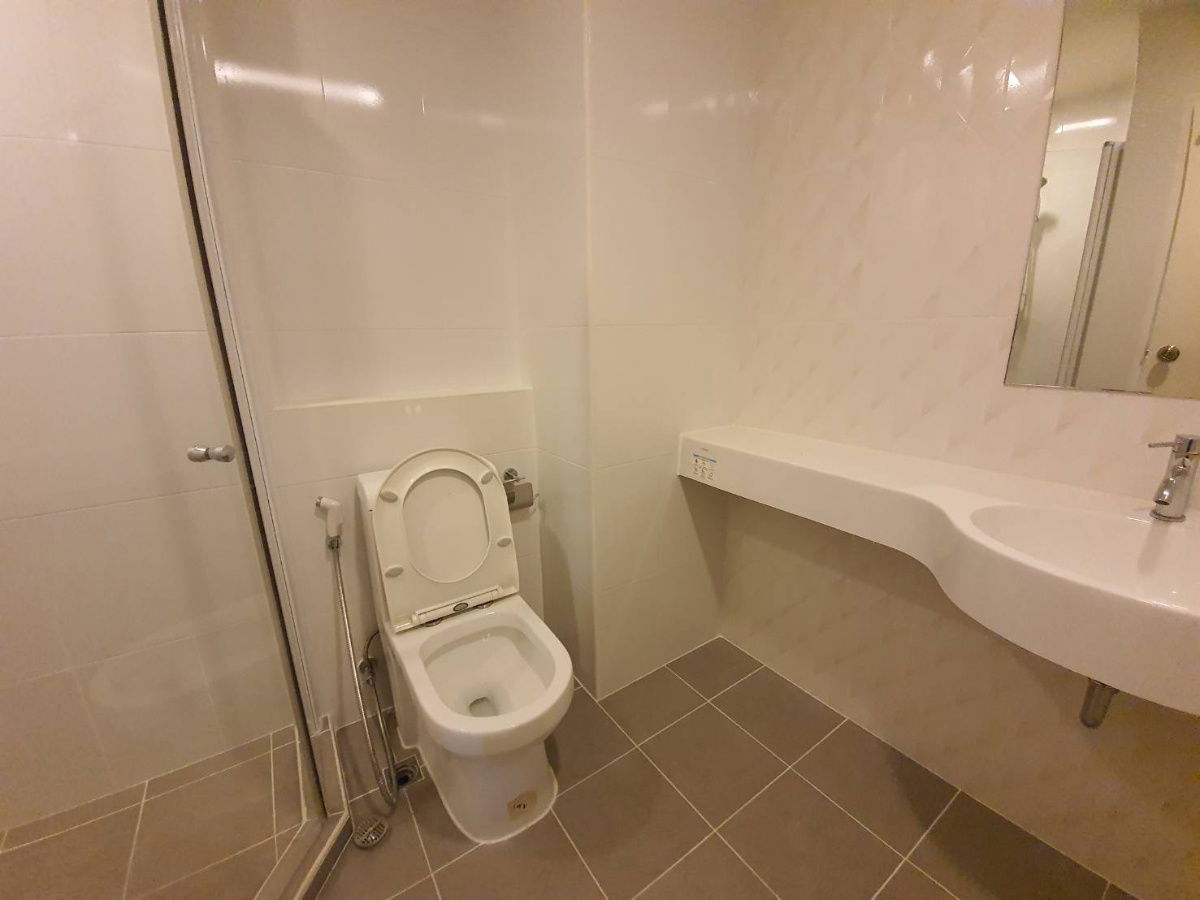picture Condo for rent: J Condo (Sathorn-Kanlapaphruek) 31 sq m, 23rd floor, Building B 1 bedroom, 1 bathroom - 10/13