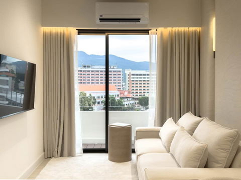 Condo for rent with   1 bedroom, 1 bathroom and   1 kitchen.   