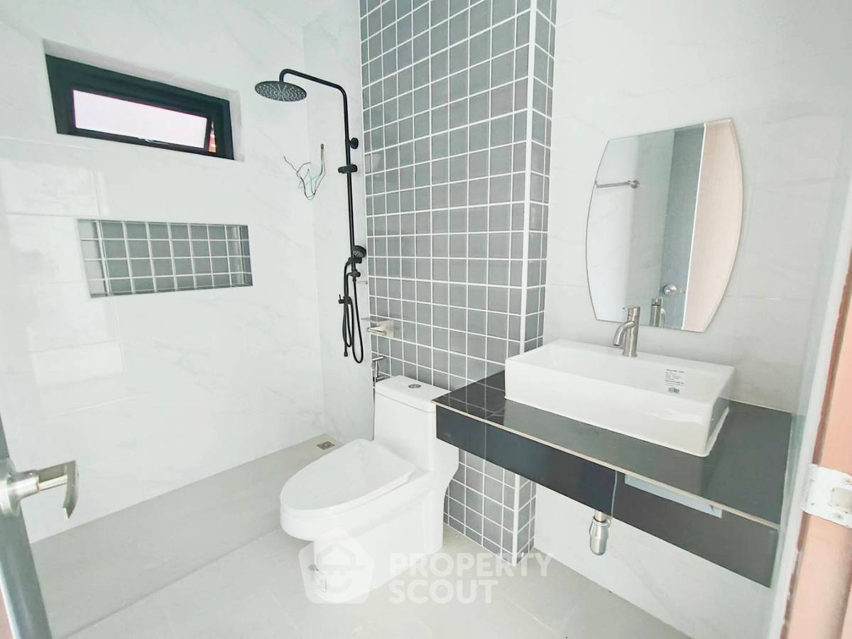 รูป วิลล่า 3-ห้องนอน ใน หนองแก (ID 2348041) - รูปที่ 2/8