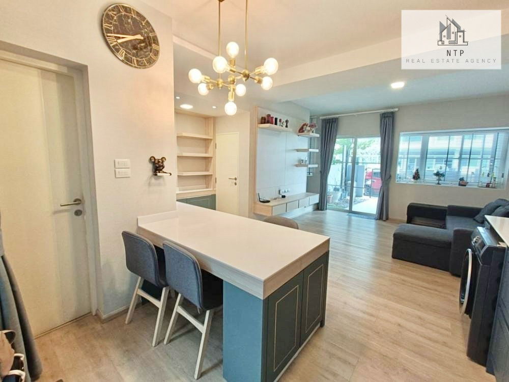รูป 出租 | For rent | ให้เช่าทาวน์โฮม 2 ชั้น Indy2 Bangna-Ramkhamhaeng2  ทำเลดีที่สุด ใกล้ Mega Bangna  คลับเฮ้าส์ใหญ่อลังการเหมือนอยู่รีสอร์ท Pet Friendly  - รูปที่ 2/14