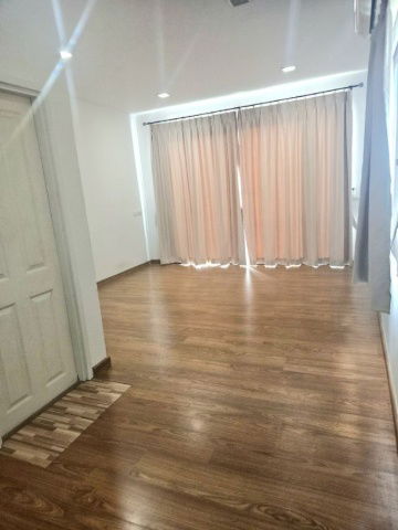 รูป ⚡ ให้เช่า บ้านเดี่ยว 3 ชั้น หมู่บ้าน โกลเด้น เพรสทีจ วัชรพล - สุขาภิบาล 5 ขนาด 50 ตร.ว. ⚡ - รูปที่ 8/17