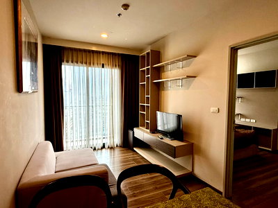 Condos for rent Chatuchak : Onyx. 1bed 40sqm. Line id: @pfagent