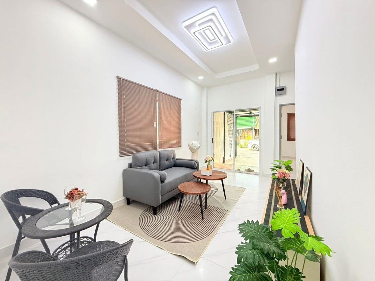 รูป หมู่บ้าน อมรทรัพย์  เลียบวารี 25 โคกแฝด หนองจอก ถนนเมน ค้าขายได้ รีโนเวทใหม่ พร้อมอยู่ มีเฟอร์นิเจอร์สวย - รูปที่ 11/21