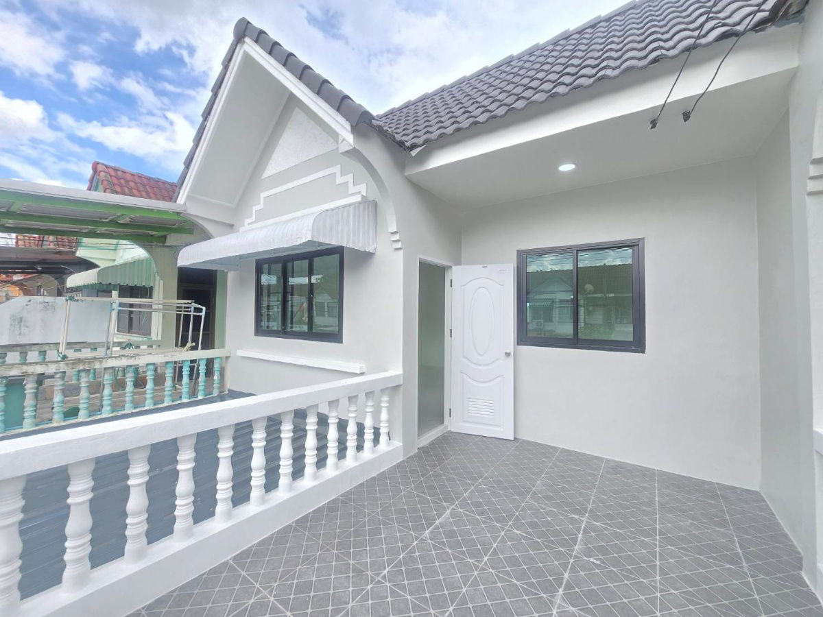 รูป ทาวน์เฮ้าส์ รีโนเวท กว้างขวาง หมู่บ้าน อยู่เจริญ ถนนรังสิต-นครนายก51 รังสิตคลอง2 อ.ธัญบุรี จ.ปทุมธานี 2หลังทะลุกัน กว้างมาก - รูปที่ 24/35