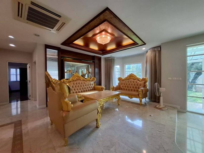 5-bed house for sale, 300 sqm, 151 sq wah, Mantana Watcharaopol - Ramintra 1