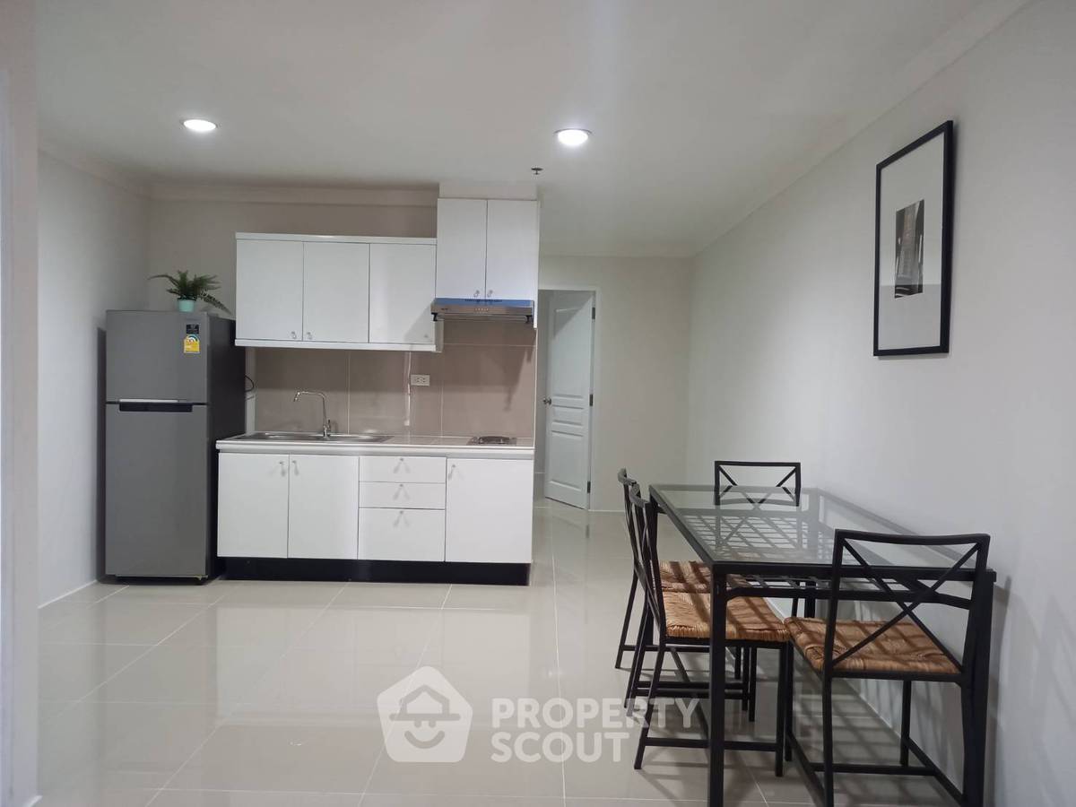 รูป คอนโด 2-ห้องนอน ที่ เดอะวอเตอร์ฟอร์ด ไดมอน ทาวเวอร์ สุขุมวิท ใกล้ BTS พร้อมพงษ์ (ID 2154491) - รูปที่ 6/8