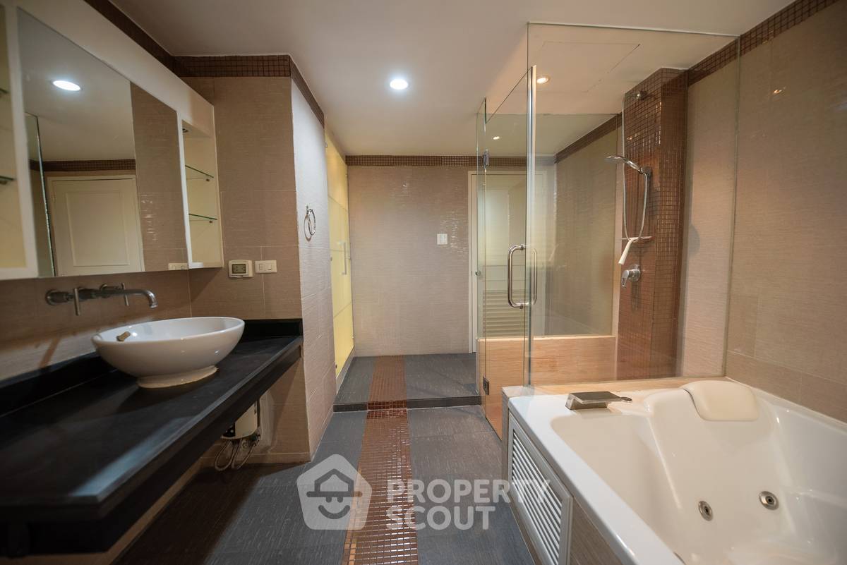 รูป คอนโด 3-ห้องนอน ที่ เพรสซิเดนท์ ปาร์ค คอนโดมิเนี่ยม ใกล้ MRT ศูนย์การประชุมแห่งชาติสิริกิติ์ (ID 2349432) - รูปที่ 32/47