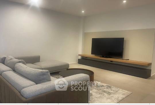 picture 2-BR Condo at Chaiyapruk Place Condominium near BTS Ekkamai (ID 2349620) - 3/19
