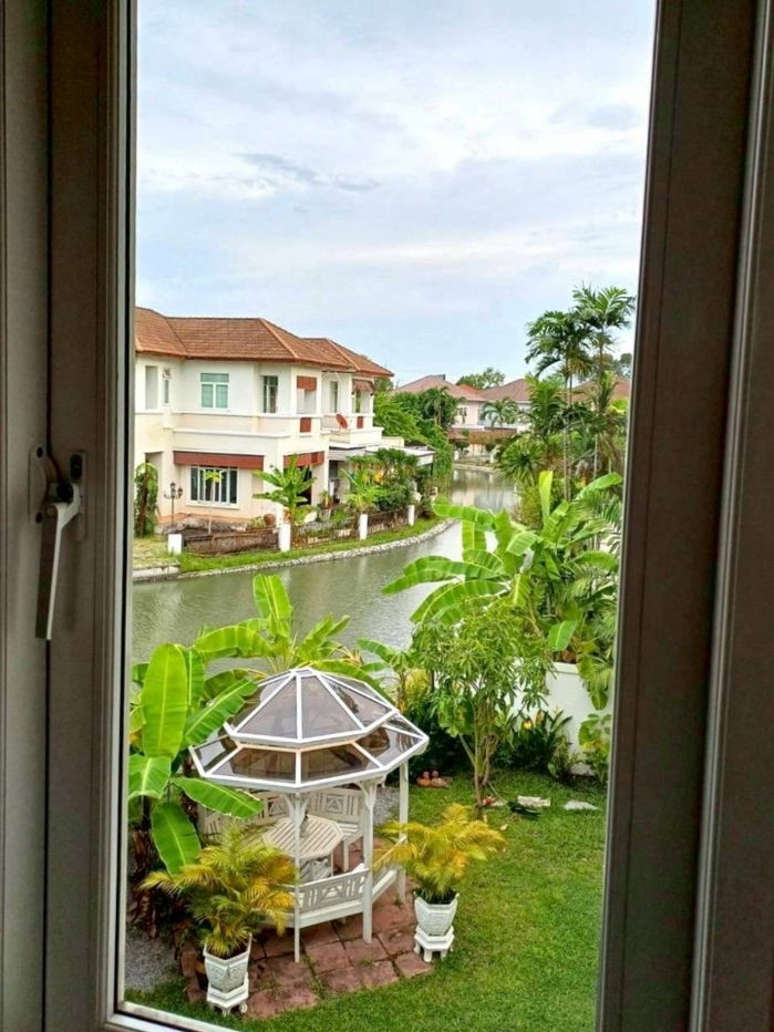 รูป ลิฟวิ่งลากูน พระยาสุเรนทร์-รามอินทรา บ้านหรูริมน้ำ หลังมุม ติดถนนสองด้าน รีโนเวทใหม่ทั้งหลัง พร้อมอยู่ - รูปที่ 9/40