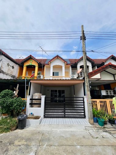 ขายทาวน์โฮม 2 ห้องนอน 80 ตร.ม. 17 ตร.ว. อรุณธร สุขาภิบาล5