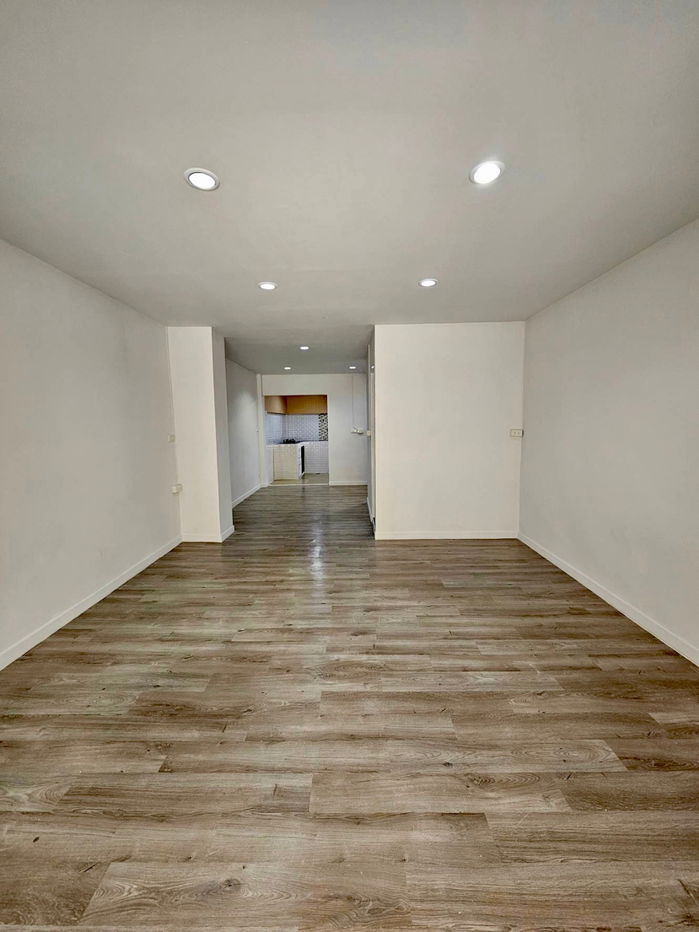 รูป ทาวน์เฮาส์ รีโนเวทใหม่ หมู่บ้าน อรุณธร สุขาภิบาล5 ซอย45 แขวงออเงิน เขตสายไหม แถมเฟอร์นิเจอร์ พร้อมอยู่ - รูปที่ 13/21