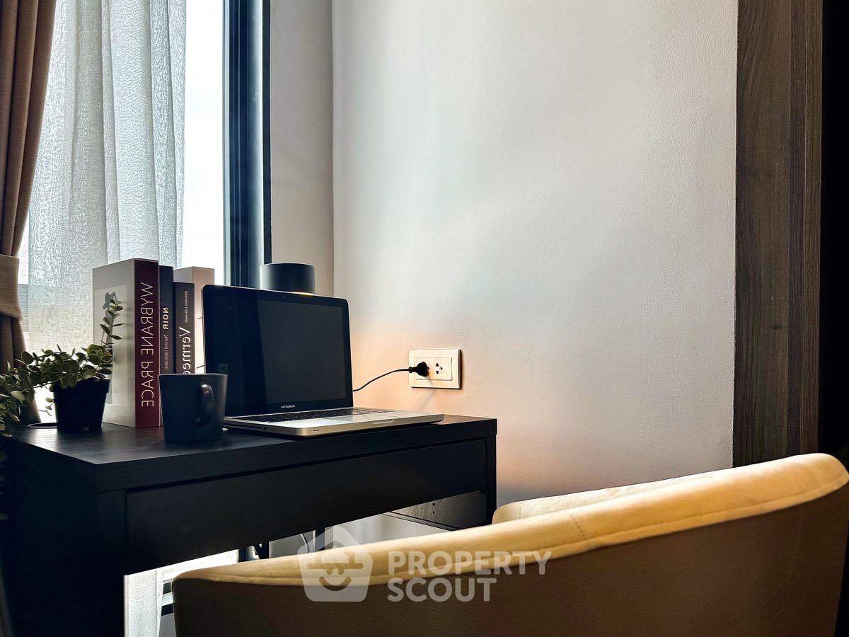 picture 1-BR Condo at Ideo Mobi Sukhumvit 40 near BTS Ekkamai (ID 2349170) - 9/20