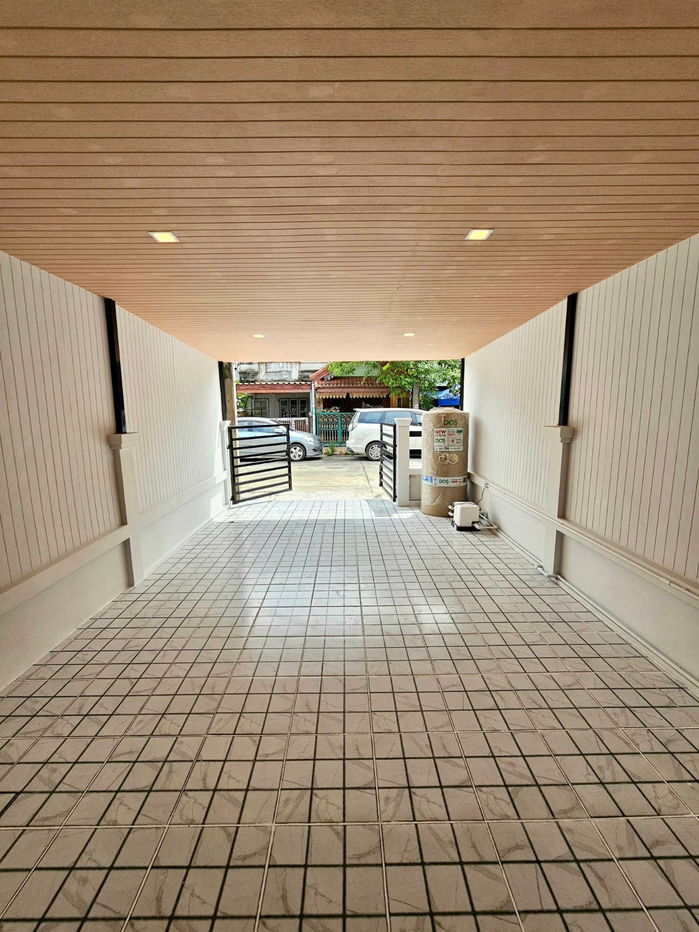 รูป ทาวน์เฮาส์ รีโนเวทใหม่ หมู่บ้าน อรุณธร สุขาภิบาล5 ซอย45 แขวงออเงิน เขตสายไหม แถมเฟอร์นิเจอร์ พร้อมอยู่ - รูปที่ 14/21