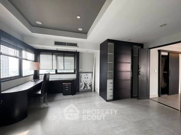 รูป คอนโด 3-ห้องนอน ที่ สาธร การ์เด้นส์ ใกล้ MRT สีลม (ID 2338169) - รูปที่ 2/24