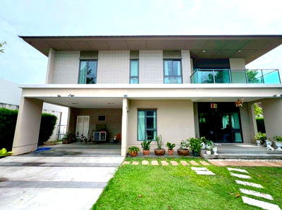 Houses for sale Phutthamonthon Sai 2 Road  : For Sale: Luxury 2-Story Corner House at Setthasiri Pinklao-Kanchanaphisek  Spacious corner unit in pristine condition, move-in ready!