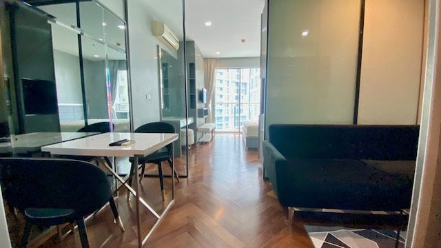 รูป Studio ขนาด 40 ตร.ม. ที่ Sky Walk Condominium ให้เช่าเดือนละ 18,000 บาท  ชั้น 18 คอนโดใกล้ BTS  พระโขนง - รูปที่ 5/12