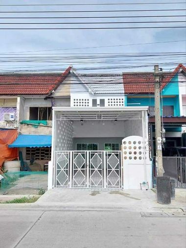 2-bed townhouse for sale, 80 sqm, 19 sq wah, Nong Chok