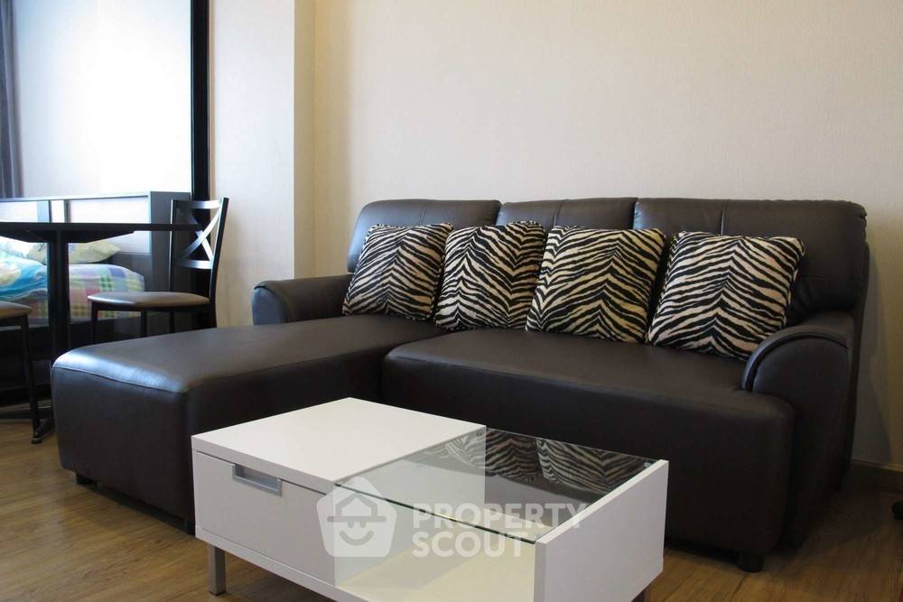 picture 1-BR Condo at The Tree Interchange near MRT Bang Pho (ID 385927) - 2/5