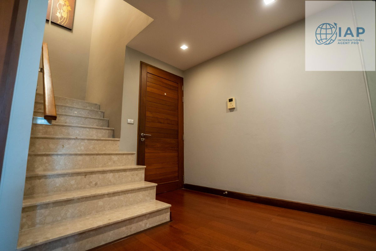 picture For rent 3 bedrooms 3 bathrooms duplex at Pathumwan Oasis close to Siam and MBK - 29/65