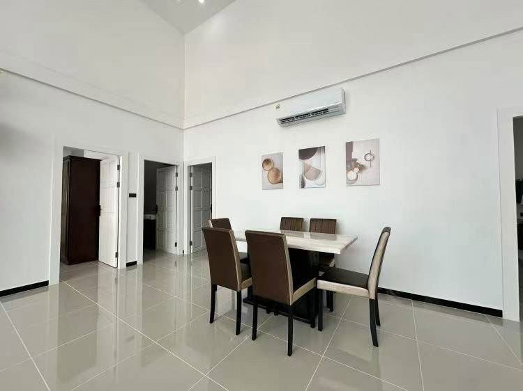 picture For Rent Pattaya Lagoon Village 4 Bedrooms 5 Bathrooms - 10/16