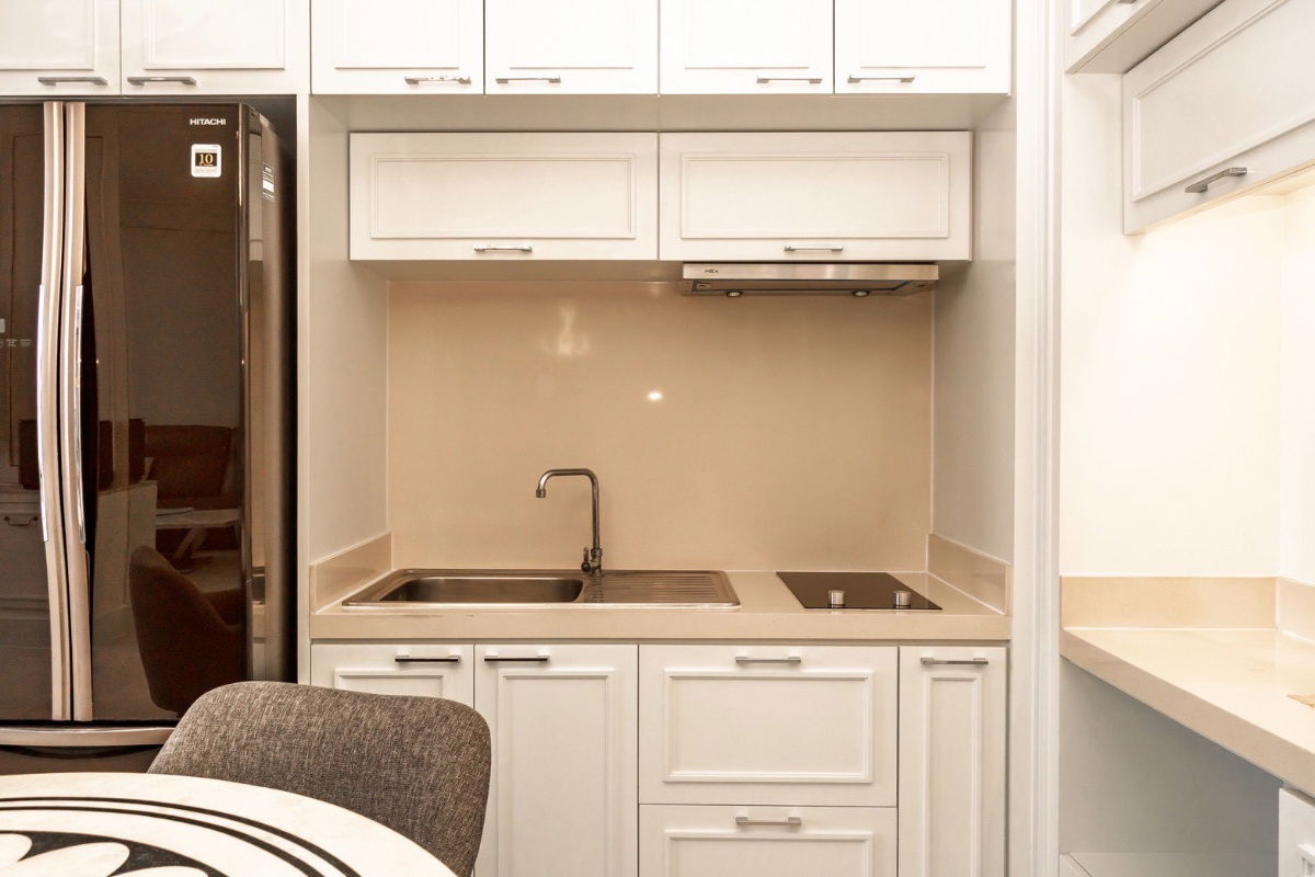 รูป ✨🏙 คอนโดหรูใจกลางเมือง Noble Ploenchit ทำเลดีที่สุดในกรุงเทพฯ ติด BTS เพลินจิต ห้องมุมตกแต่งครบพร้อมอยู่ วิวสวย ชั้นสูง เพียง 24 ล้านบาท 🏢💎 - รูปที่ 4/16