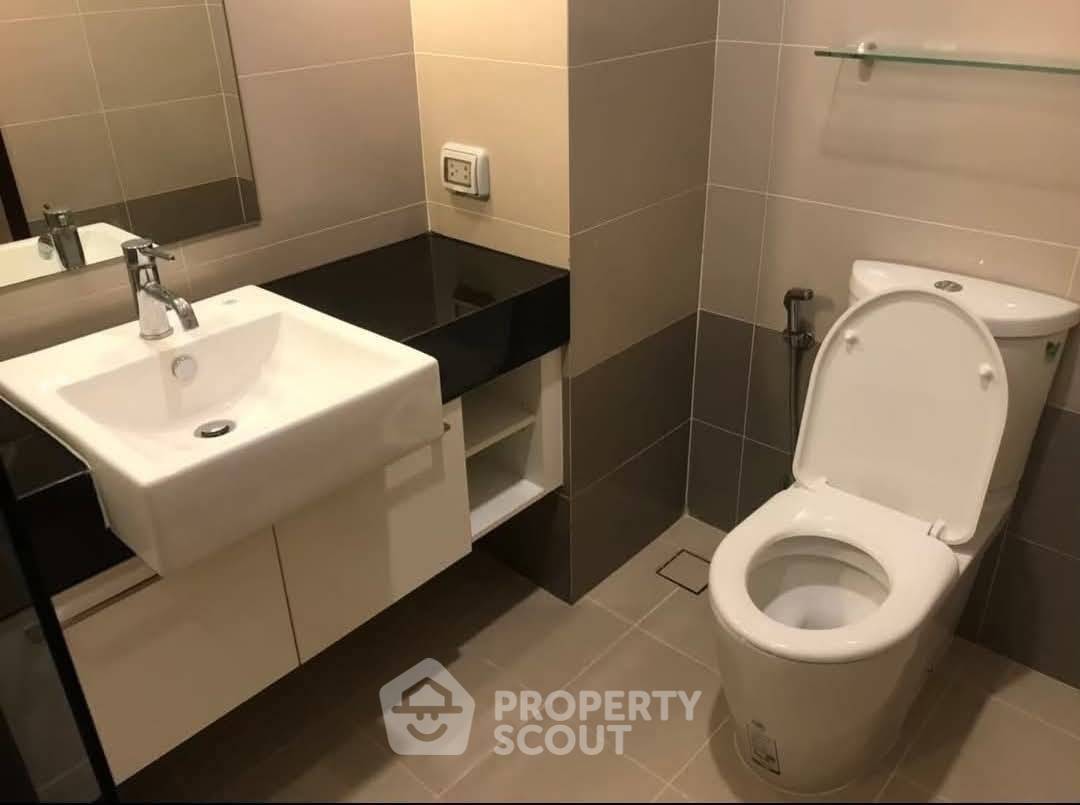 picture Studio Condo at Supalai River Resort Charoen Nakhon in Samre (ID 2349599) - 7/9
