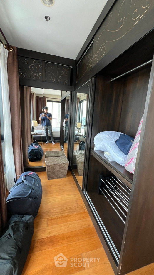 picture 2-BR Condo at The Vertical Aree near BTS Ari (ID 1913989) - 11/25