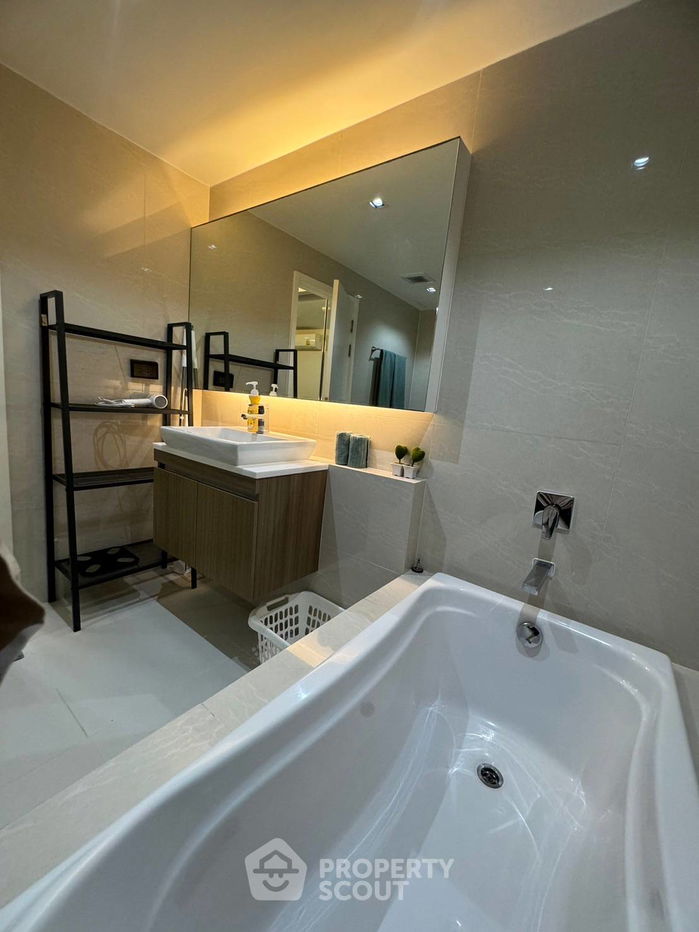 picture 2-BR Condo at Vtara 36 near BTS Thong Lor (ID 2347332) - 11/16