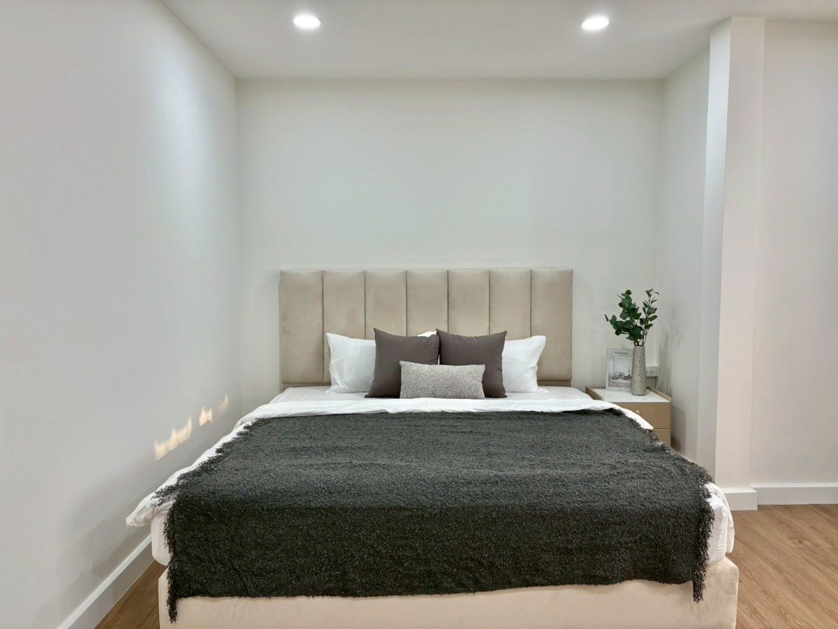 picture WS4724 [For rent] Luxury house in the heart of Ratchada - Ratchada Niwet 16 💰 Rent 180,000 baht/month 🚇 MRT Huai Khwang - 13/34